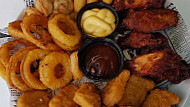 Sindi's Pub food