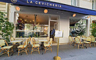 La Cevicheria inside