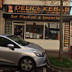 Délice Kebab outside