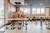 McDonald`s inside