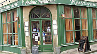 L'Assiette Normande outside