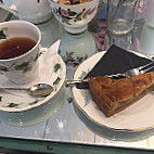 Vinteas By Beaumont Patisserie food