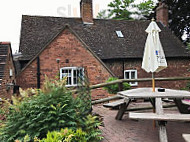 Dog Inn And Davenport Arms inside