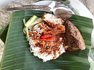 Chukai Nasi Dagang food