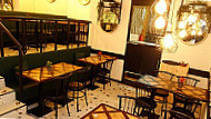 Los Hermanos Cerveseria inside