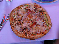 Pizzeria Roma food