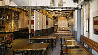 Red Hook Lobster Pound inside