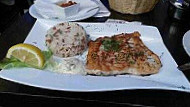 Gunay Fisch food