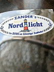 Zander's Nordlicht outside