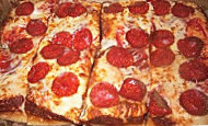 Little Caesars Pizza food