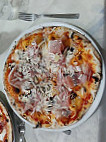 Rosty Pizza 2 food