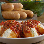 Olive Garden food