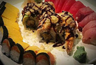 Izmi Sushi food