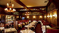 Musso & Frank Grill inside