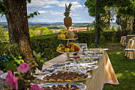 Villa Scacciapensieri food