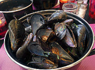 Lili La Moule food