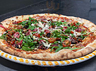 A Pizza Italiana food