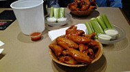 Duff's Famous Wings food