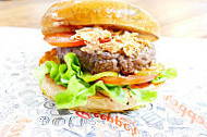 Beepper Burger food