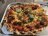 Ronnie's Wood Fired Pizza food