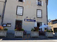 Auberge des Sources outside