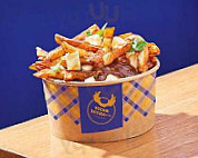 La Maison De La Poutine 82 Av. Parmentier food