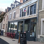 Le Bistrot D'auguste inside