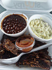 Wavey’s -b-que food