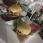 Cine Burger food