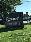 Pizza Hut outside