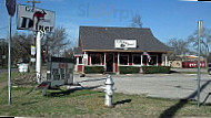 College Street Diner outside