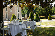 ChÂteau De La PerriÈre Le SÉvignÉ food