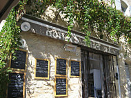 Bistrot Le Petit Crillon food