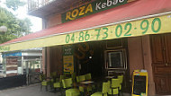 Roza Kebab inside