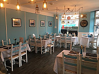 Watton's Tea Room Cafe inside