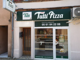 Tutti Pizza Bessières food