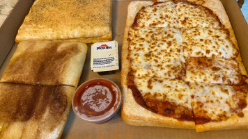 Pizza Hut food