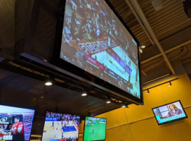 Buffalo Wild Wings inside