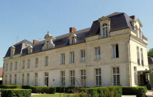 Château de Courcelles food