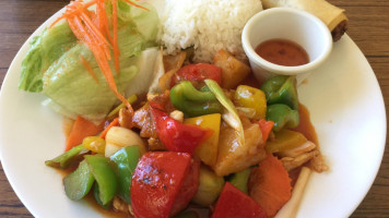 Thai Smile Cuisine food