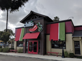 Chili's outside