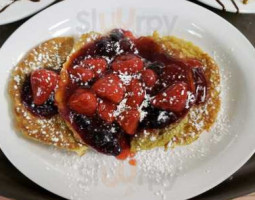 Berry’s Pancake House food