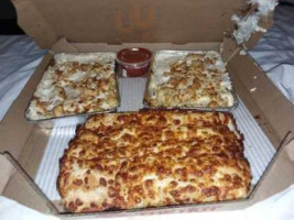 Pizza Hut food