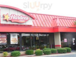 Hardee's outside