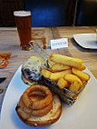 Kings Head Public House food