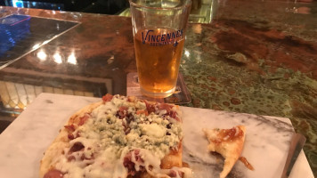The Vincennes Brewing Company food