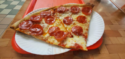 Ray`s #1 Pizza food