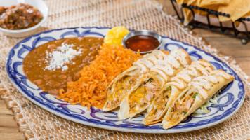 Chevys Fresh Mex food