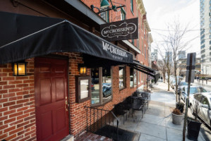 Mccrossen's Tavern outside