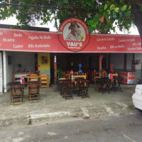 Vau's Restaurante inside